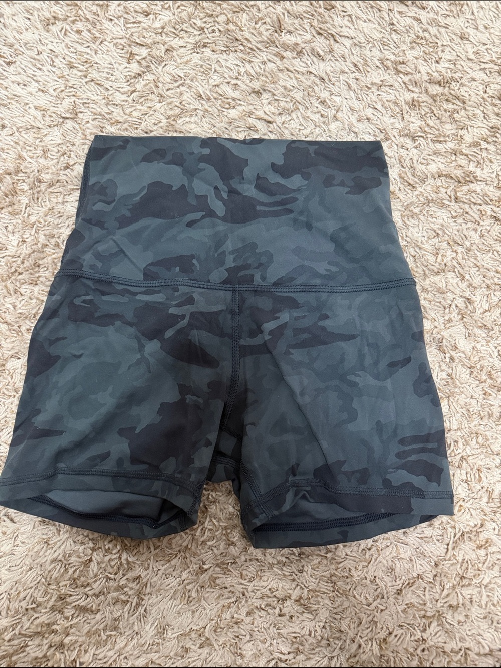 Lululemon extra HR EUC camo align